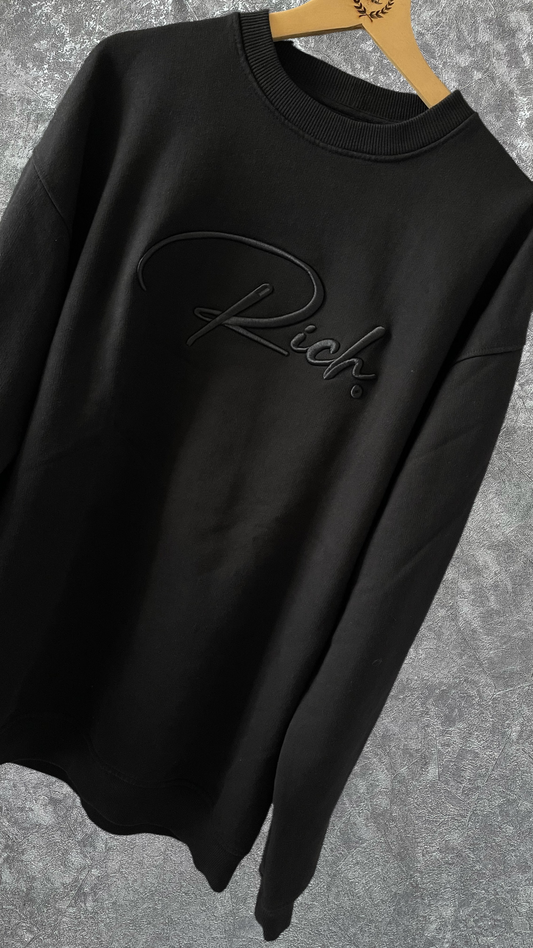 Hoodie cuello bordado