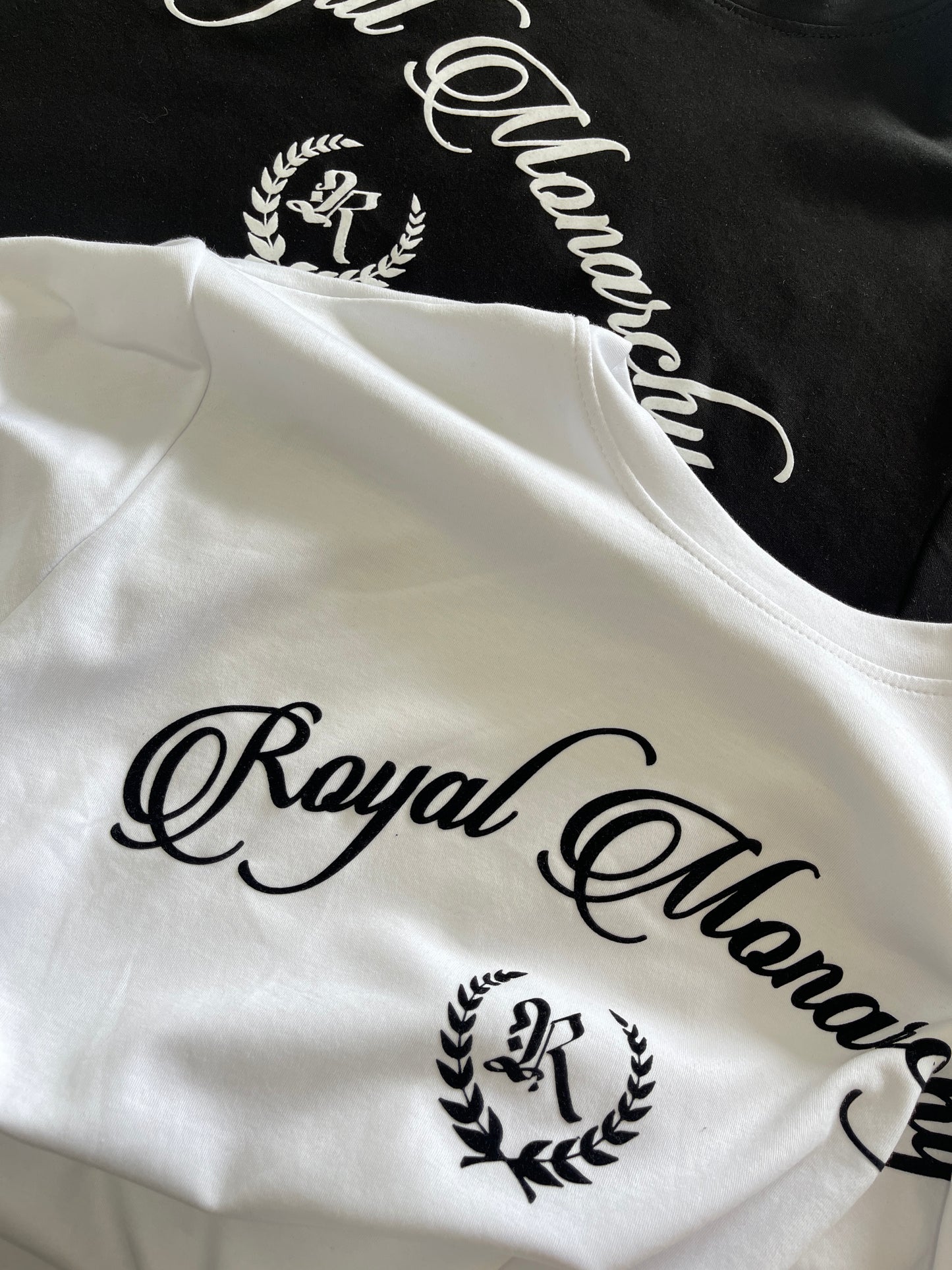 Camiseta royal Monarchy blanca