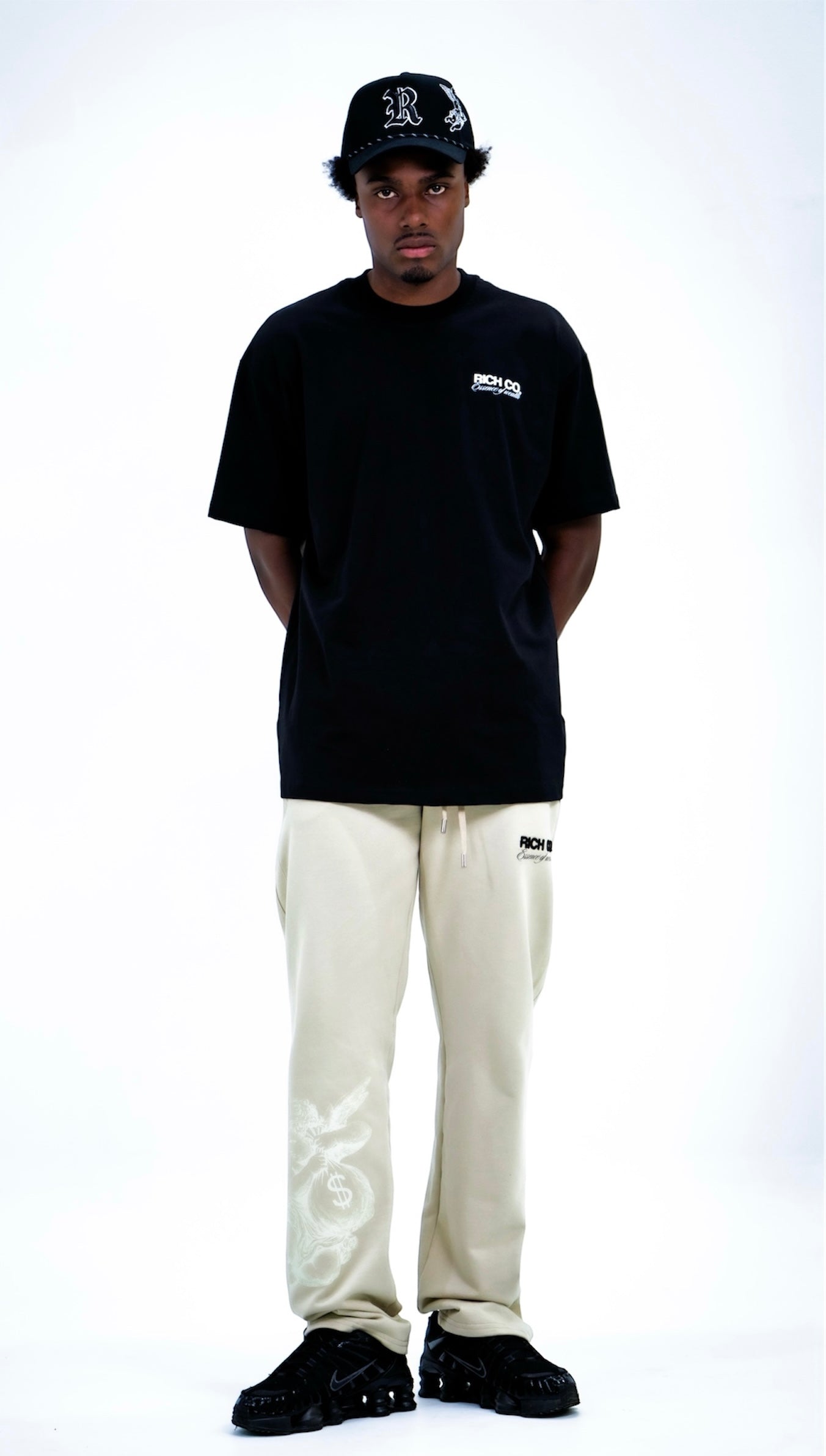 Sudadera essence of wealth ( beige)